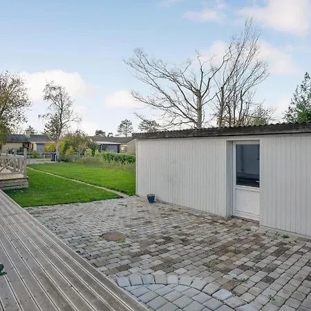 Nice In With Wifi And 2 Bedrooms Vakantiehuis *