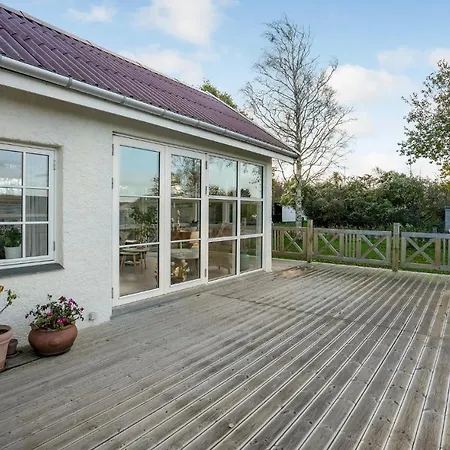 Nice In With Wifi And 2 Bedrooms Vakantiehuis