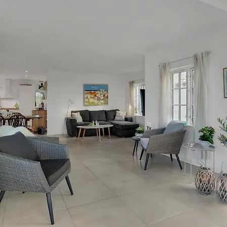 Vakantiehuis Nice In With Wifi And 2 Bedrooms